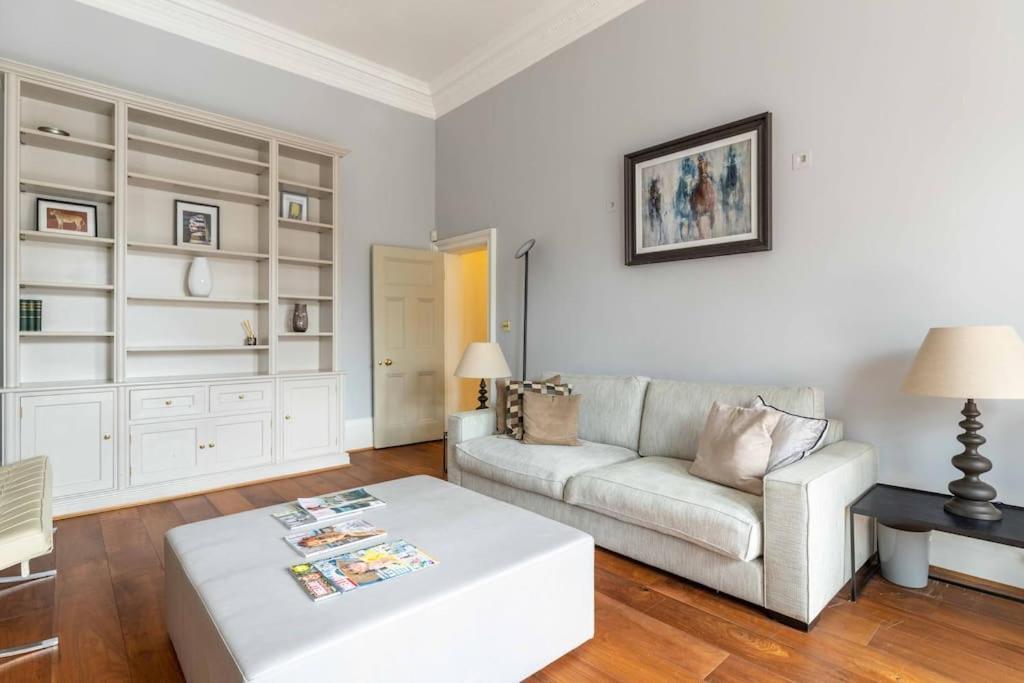 Appartamento Luxury 2-bedroom Flat In Knightsbridge By Landin Londra